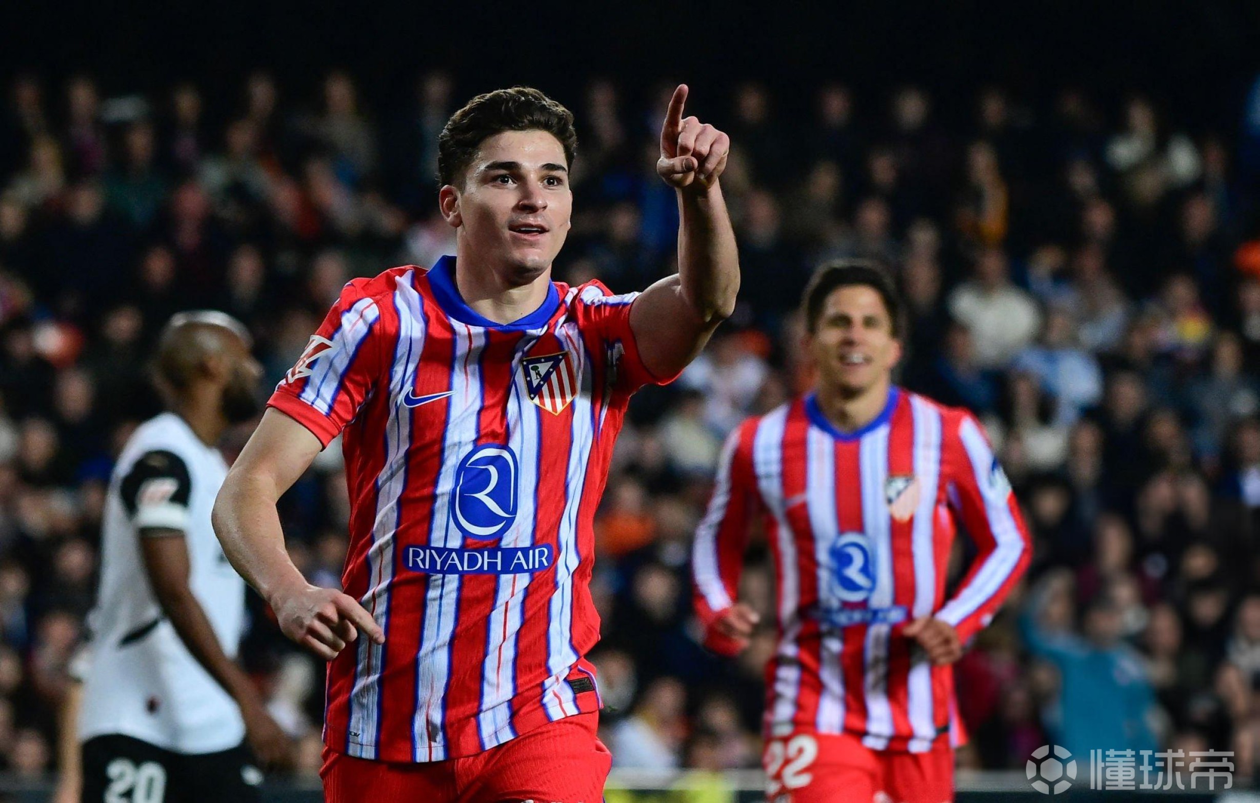 爱游戏大厅-马竞击败对手，继续保持不败纪录(马竞击败对手,继续保持不败纪录是哪一集)