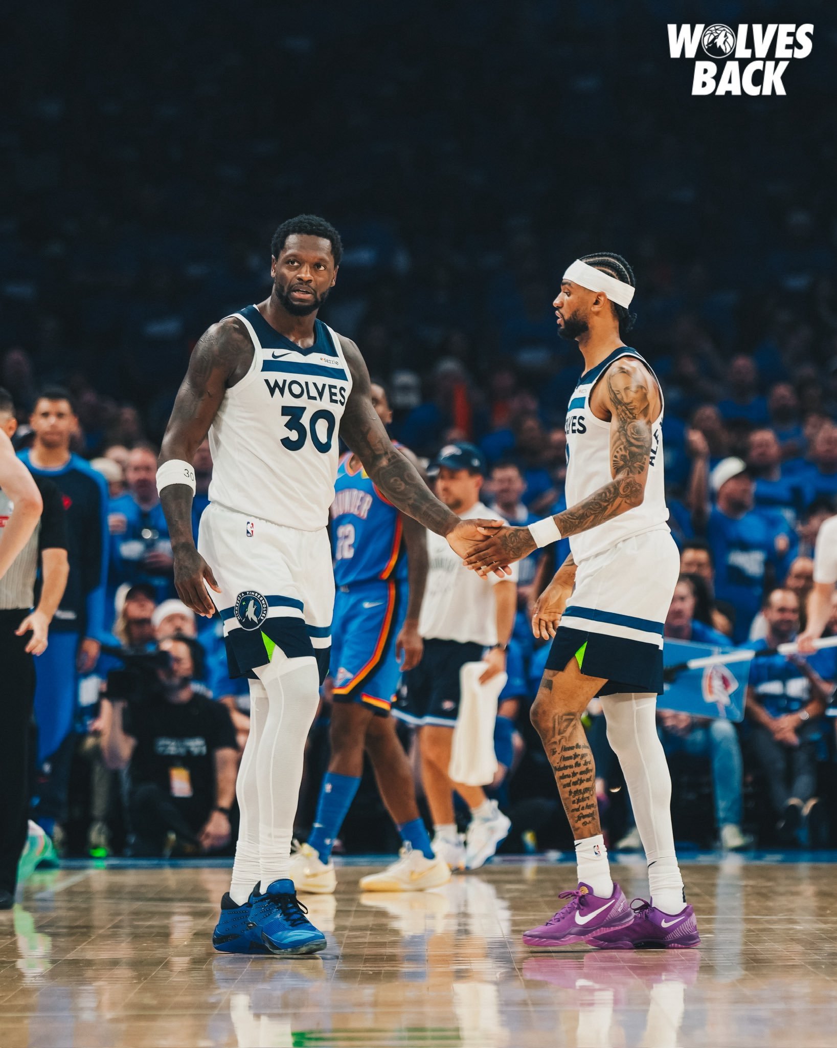 爱游戏APP-魔术轻取雷霆，布克统治全场