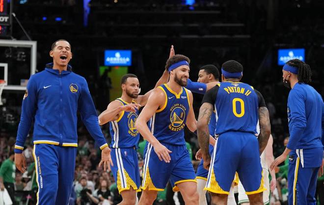 新疆队轻取辽宁队，莫兰特关键制胜